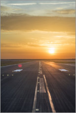 Poster  Piste de décollage au coucher du soleil - Ulrich Beinert