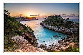Poster  Lever du soleil sur une baie de Majorque - Dennis Fischer